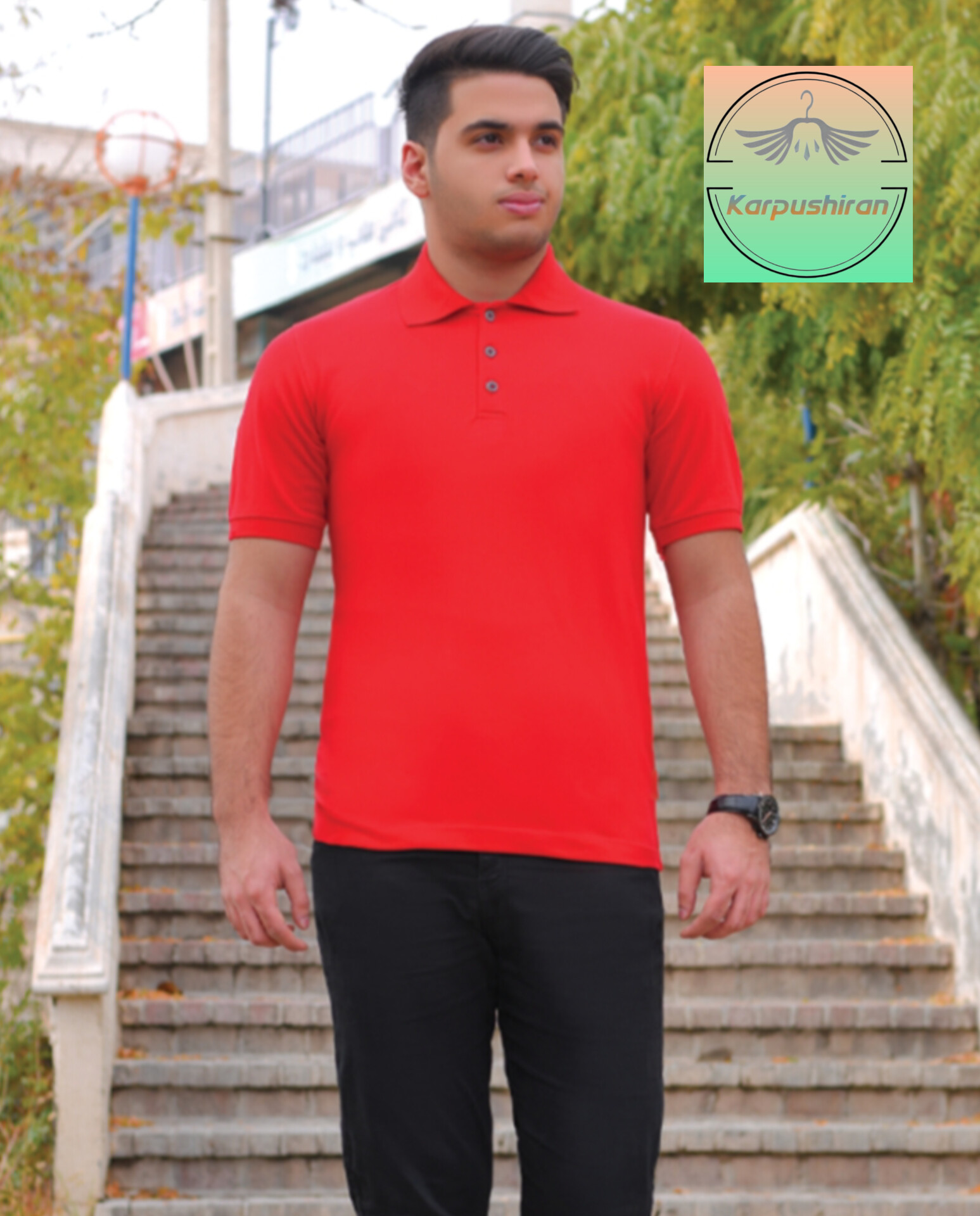 تیشرت قرمز