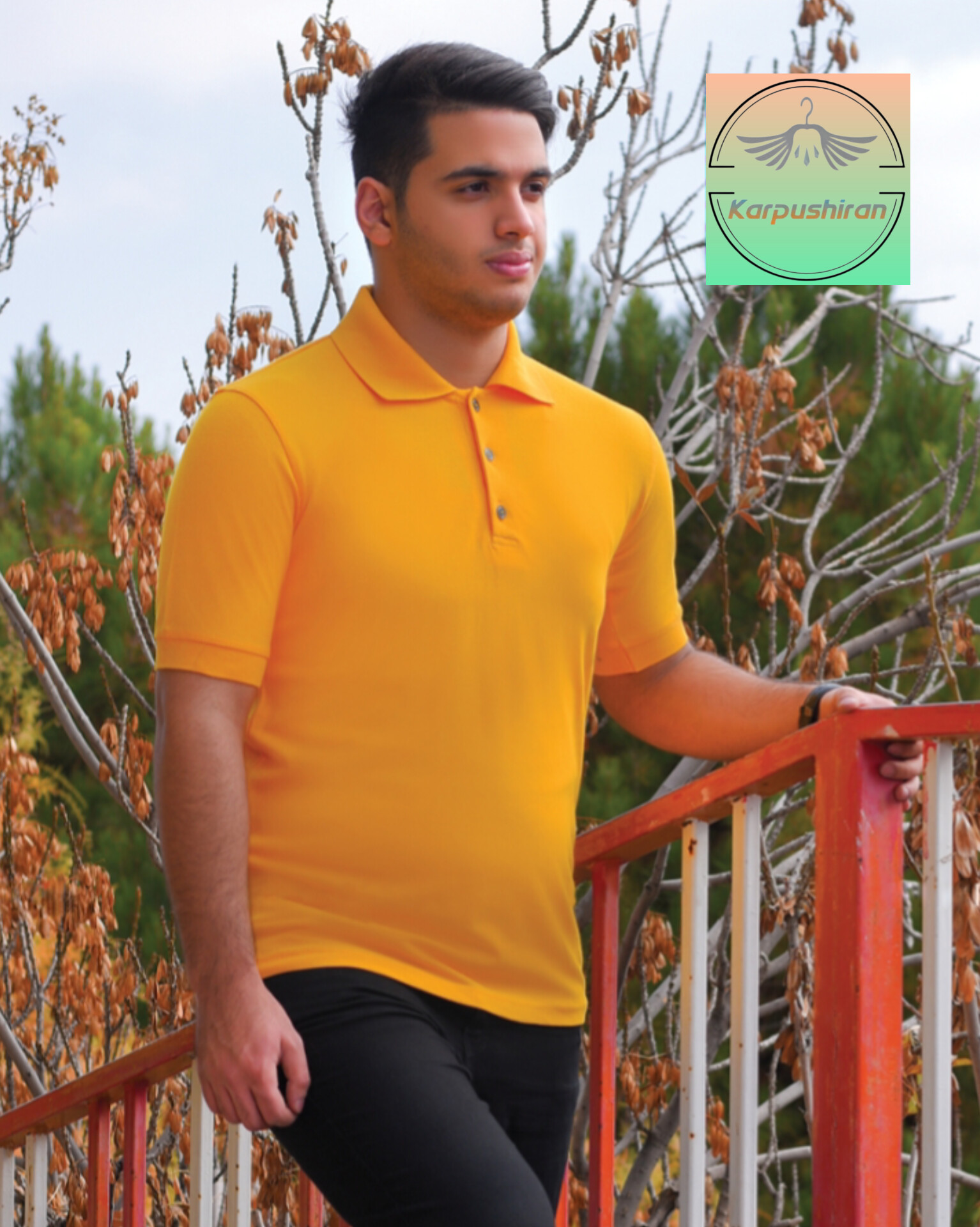 تیشرت زرد